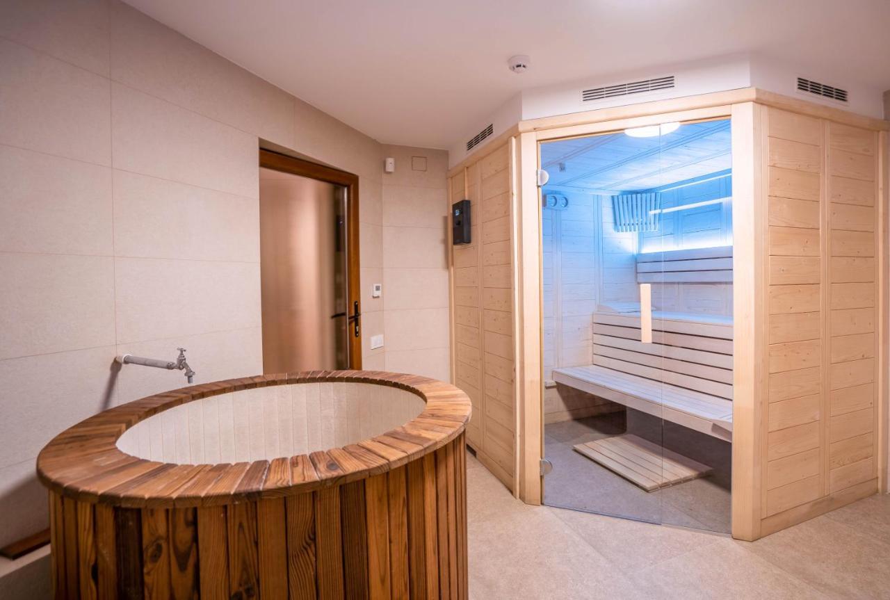 Roots Villa Sequoia Брашов Экстерьер фото
